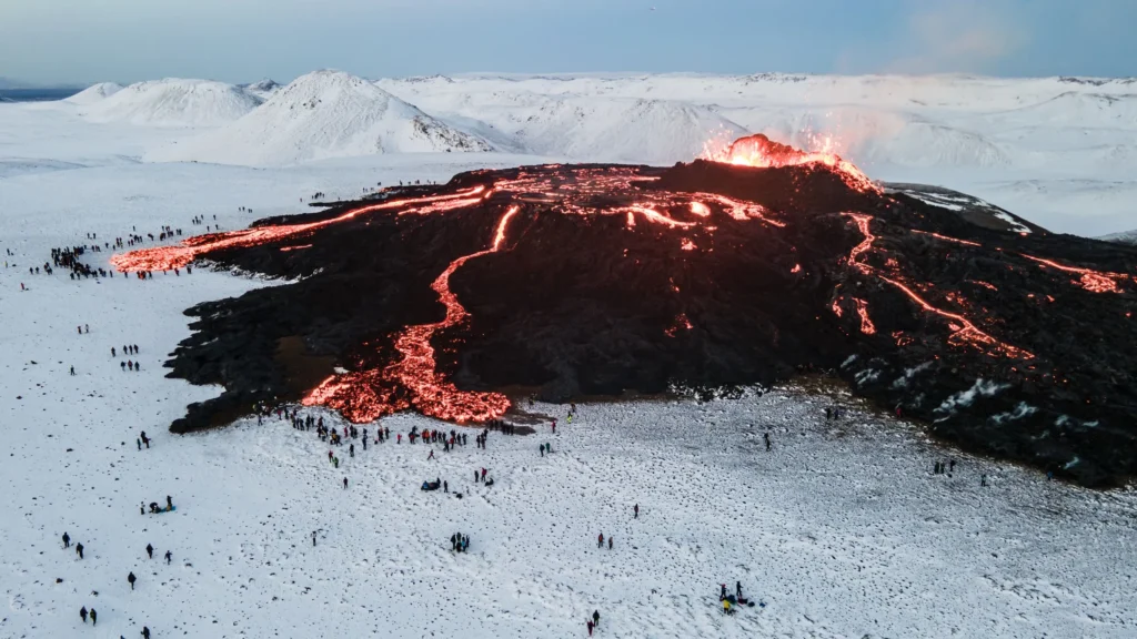 volcanic eruption at iceland