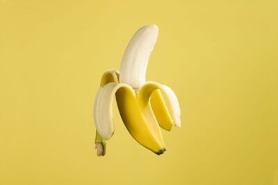 Eating Bananas: A Balanced Approach to Weight Management