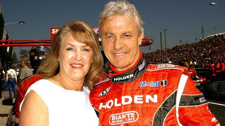 Bev Brock, the former partner of Australian motorsport legend Peter Brock, has passed away at the age of 77. The Brock family announced her death following a two-year battle with stage 4 cancer. She died peacefully at her home in Melbourne on Sunday morning.