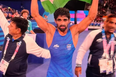 Aman Sehrawat Wins Olympic Bronze: Bollywood Stars Shower Him with Praise