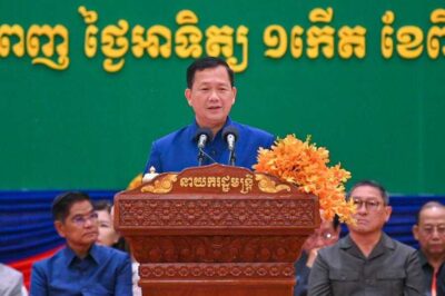 Cambodia to Continue Improving Civil Servants’ Salaries