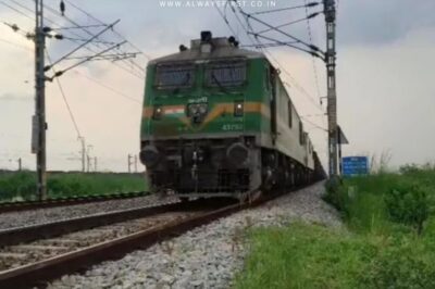 First freight train carrying cement from Punjab arrives at Anantnag goods shed, Kashmir, marking a historic logistics milestone.