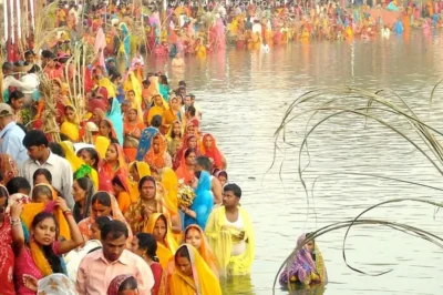 Sunrise Devotion: Millions Offer ‘Usha Arghya’ as Chhath Puja Concludes Across India