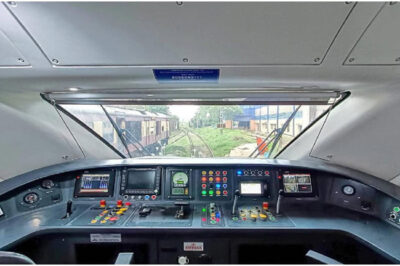 Quality Halt: Vande Bharat Sleeper Trials Delayed as New Rakes Sent Back for Refinements