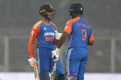 Abhishek Sharma’s Third Duck Sparks Sanju Samson Selection Debate Ahead of Super 8