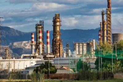 India Says Fuel Stocks Are Adequate, Yet Refineries Told to Increase LPG Production