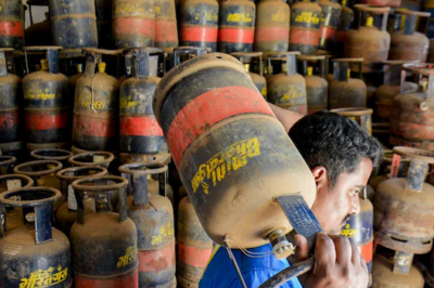 LPG Shortage Panic? Government Urges Citizens Not to Rush Cylinder Bookings
